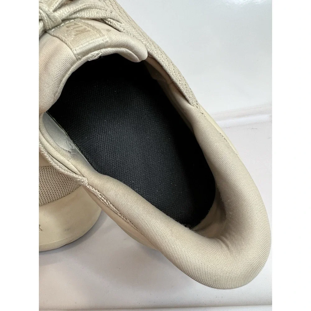 Kizik Roamer‎ Knit Shoes Slip On Hands Free Men Size 10.5 Beige Sand